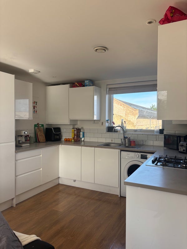 Room Brixton Hill in Greater London