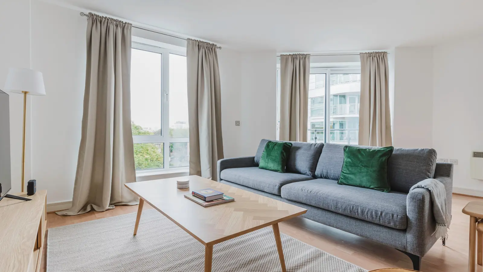 Flat Claverley Grove in Greater London