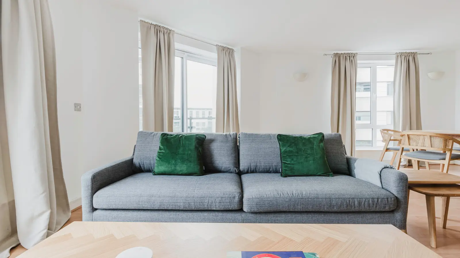 Flat Claverley Grove in Greater London