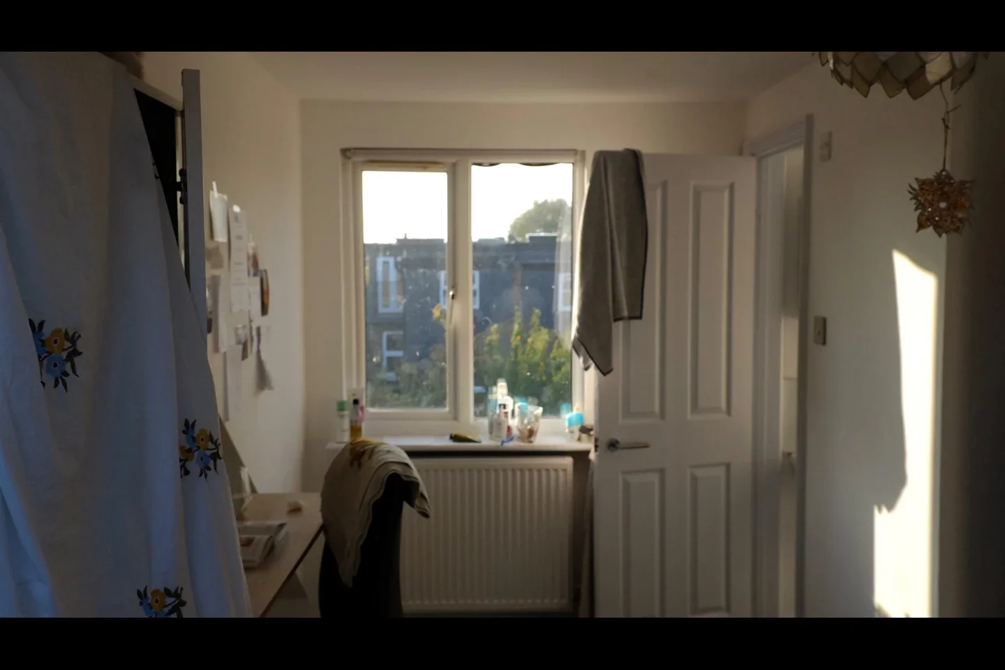 Room Elthorne Avenue in Greater London