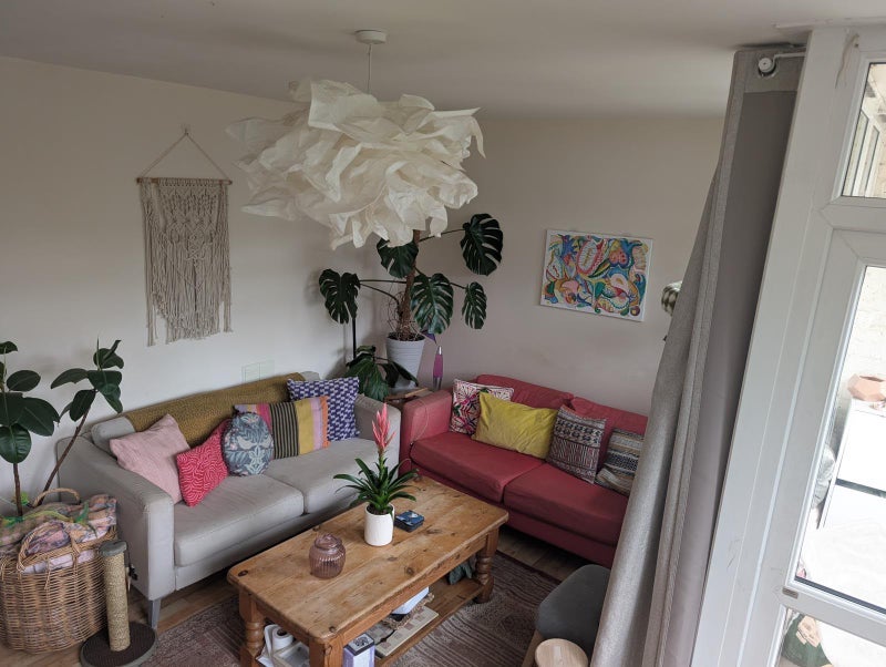 Flat Oriel Road in Greater London