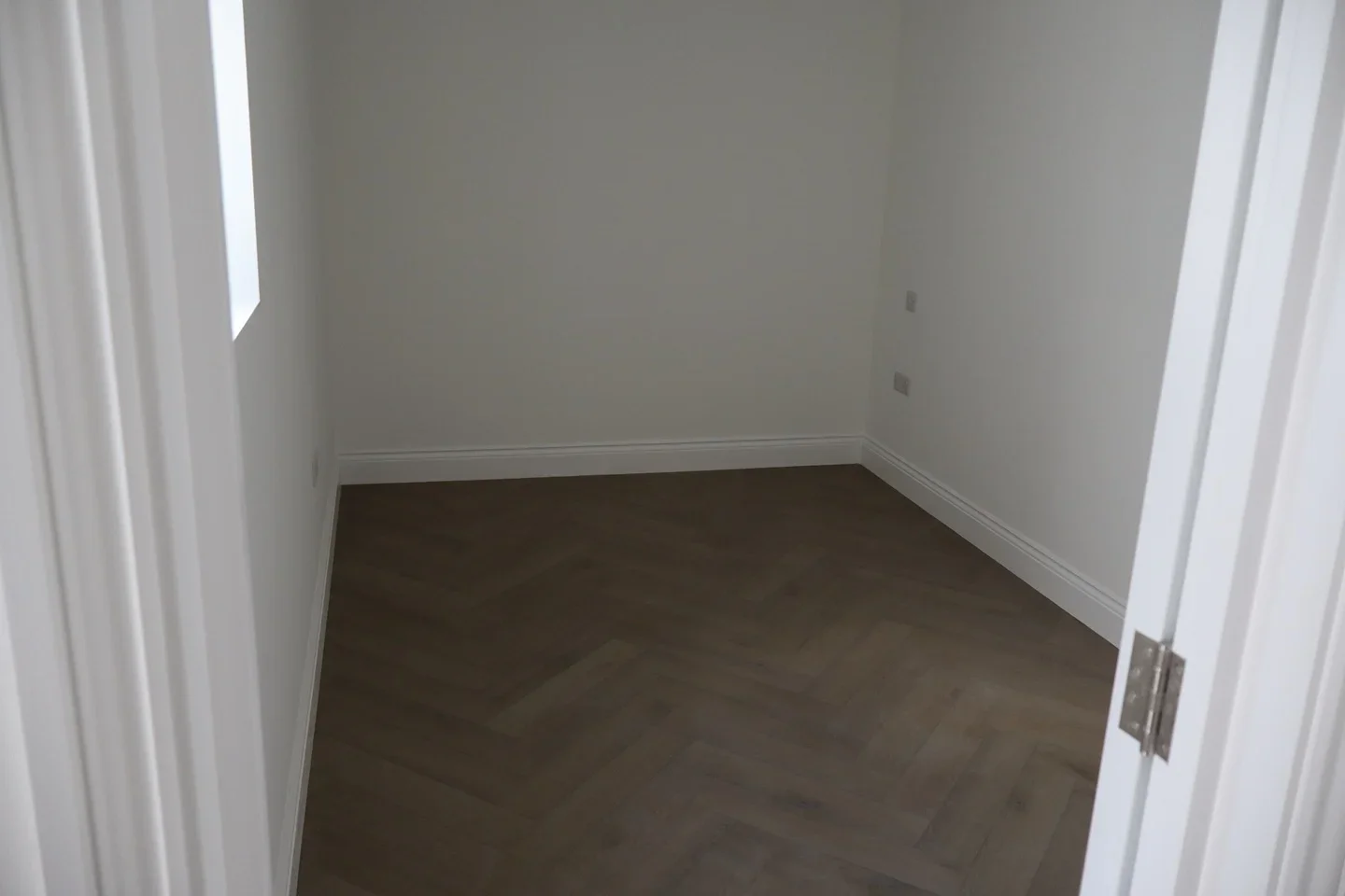Flat Kirby Close in Epsom and Ewell