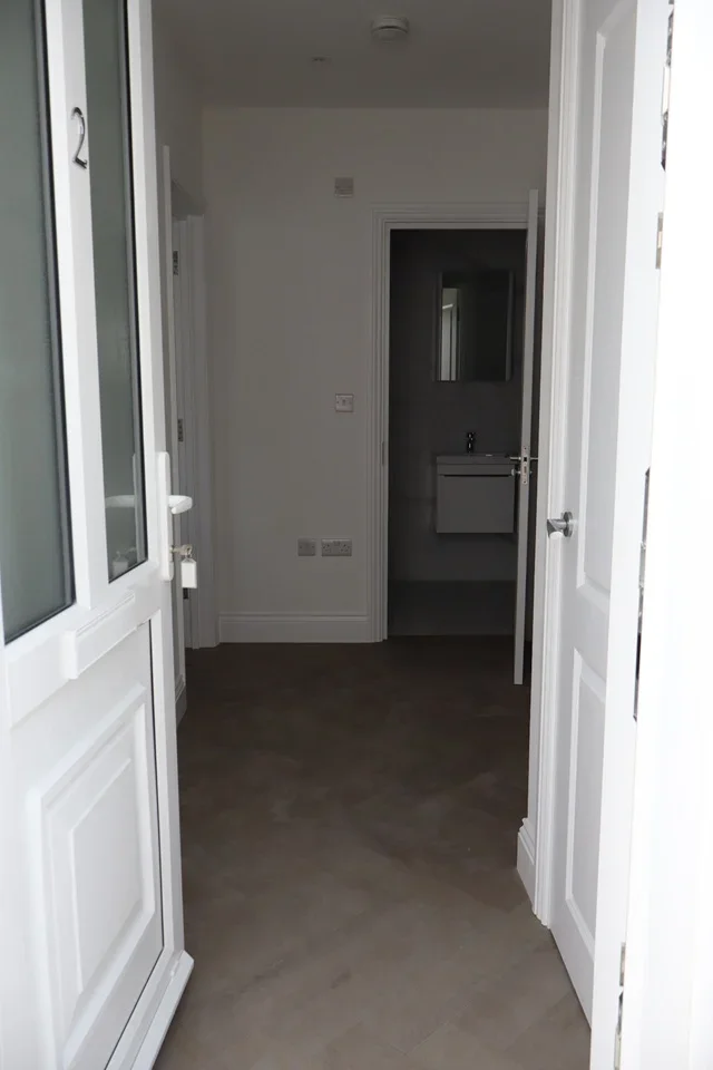 Flat Kirby Close in Epsom and Ewell