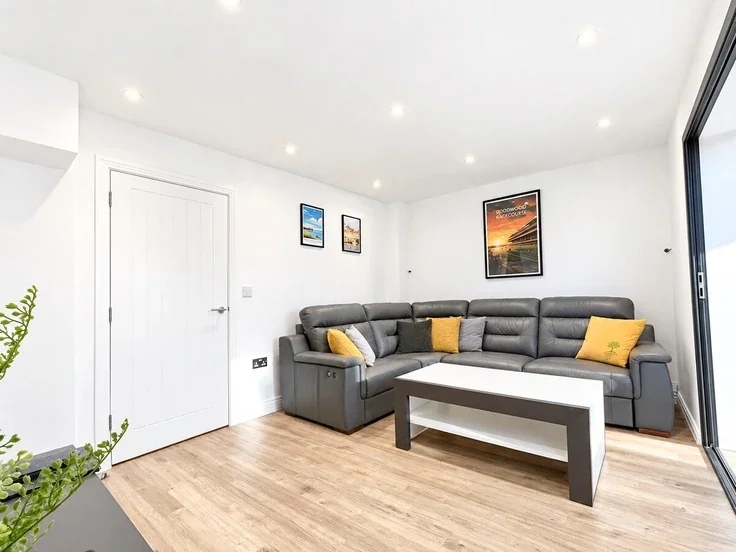 House Longacres Way in Chichester