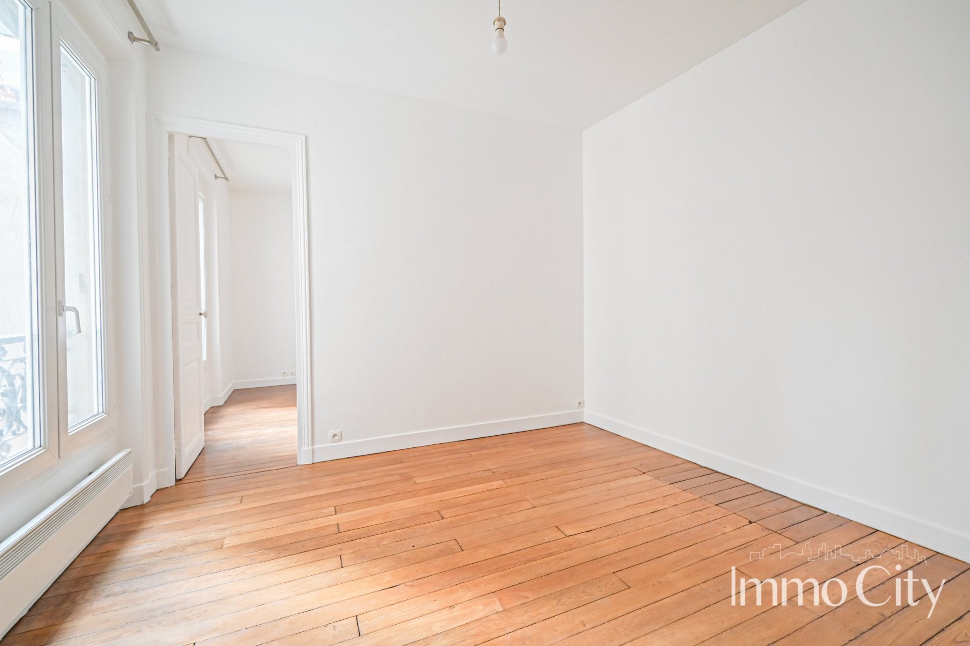 Flat Rue de Nantes in Paris