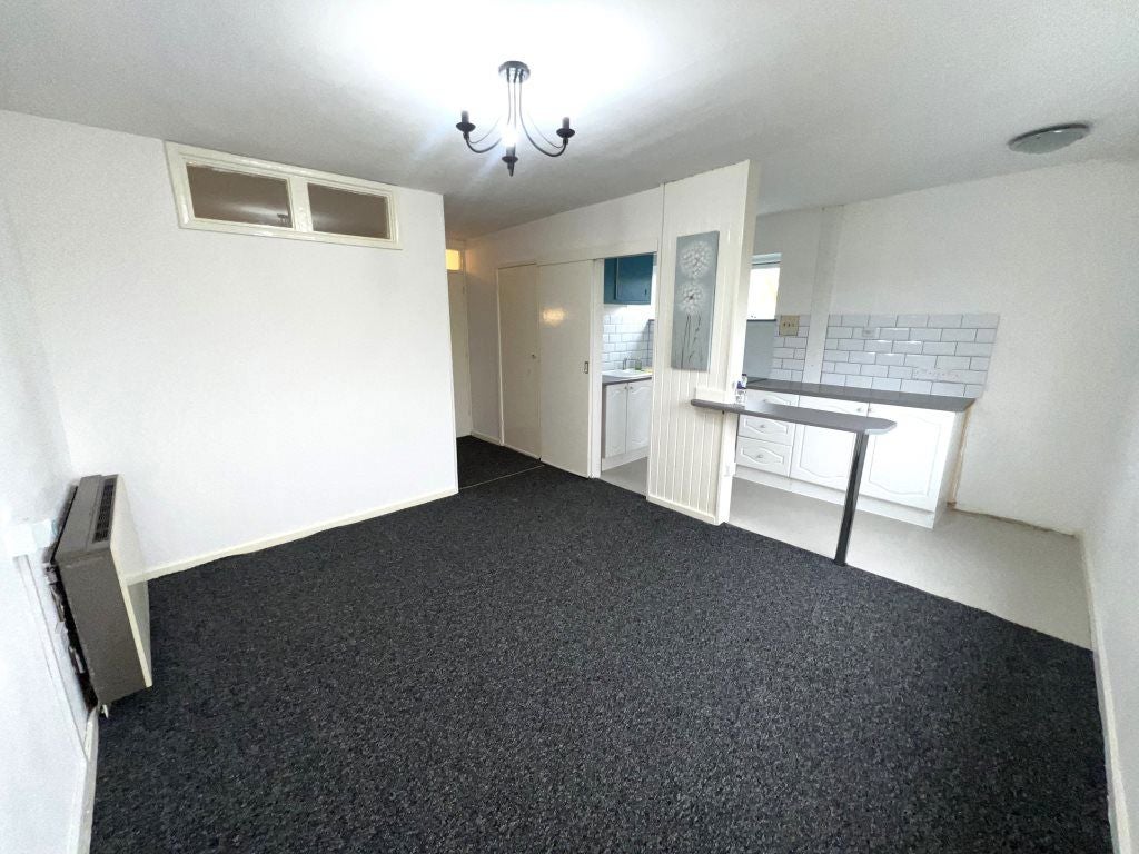 Flat Wansbeck Road in Bedford