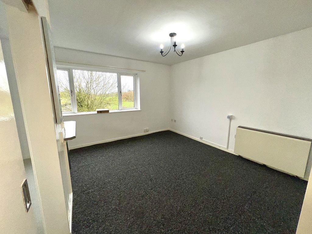 Flat Wansbeck Road in Bedford