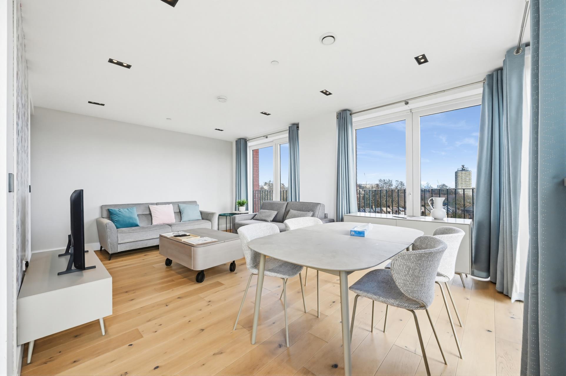 Flat Exchange Gardens in Greater London