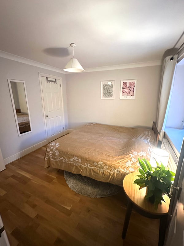 Room Morley Street in Greater London