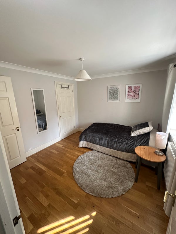 Room Morley Street in Greater London