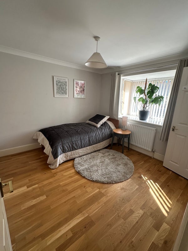 Room Morley Street in Greater London
