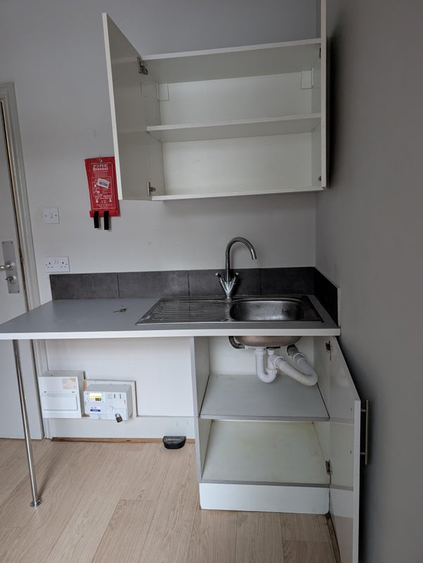 Room Stoke Newington High Street in Greater London
