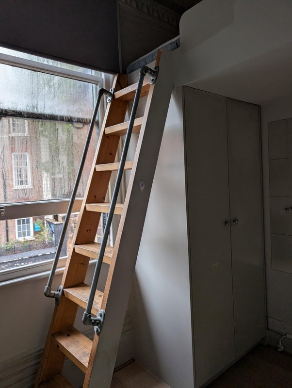 Room Stoke Newington High Street in Greater London