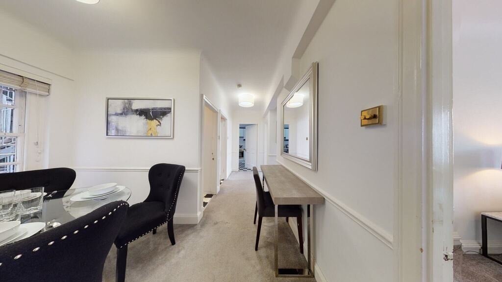 Flat Fulham Road in Greater London