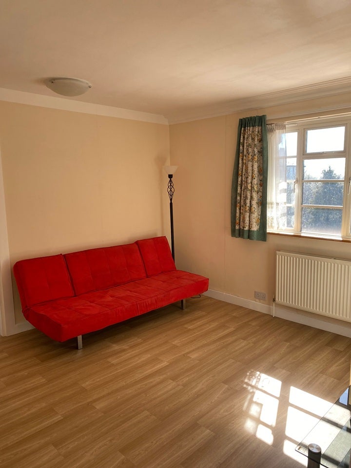 Flat Glyn Court in Greater London