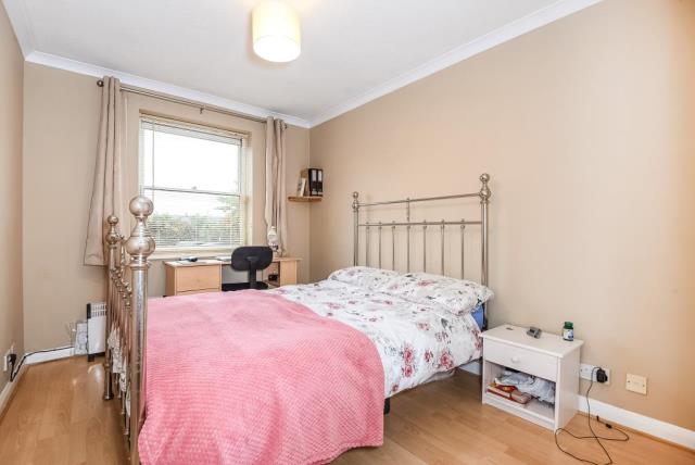 Flat Lynden Mews in Reading