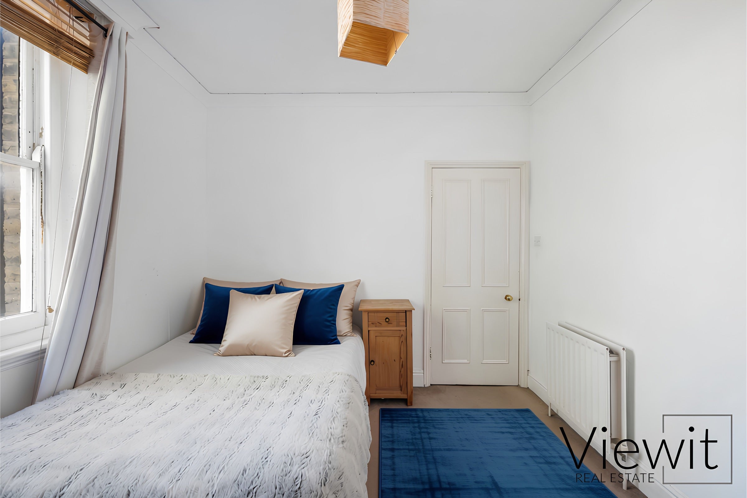 Flat Finborough Road in Greater London