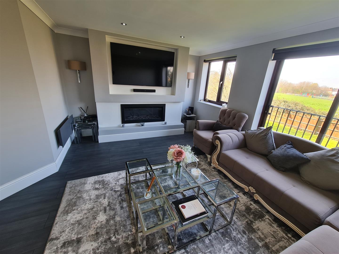Flat Grenfell Avenue in Greater London