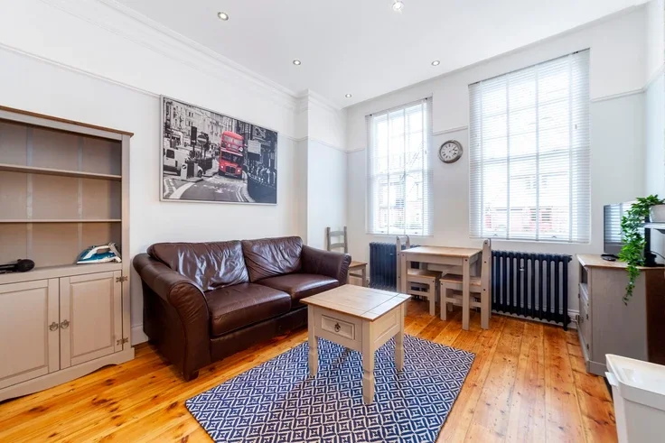 Flat Glenluce Road in Greater London