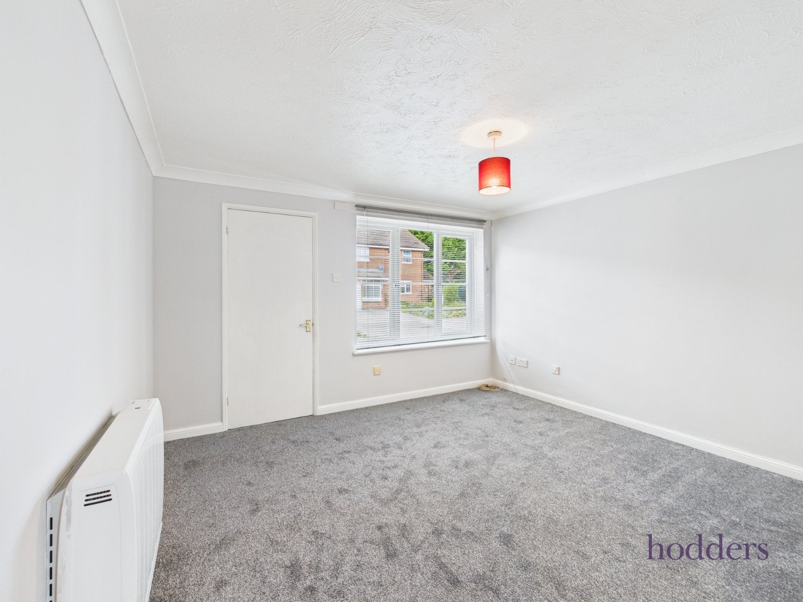 Flat Vernon Close in Borough of Runnymede