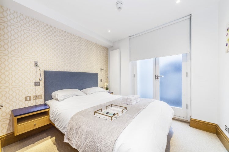 Flat Willoughby Street in Greater London