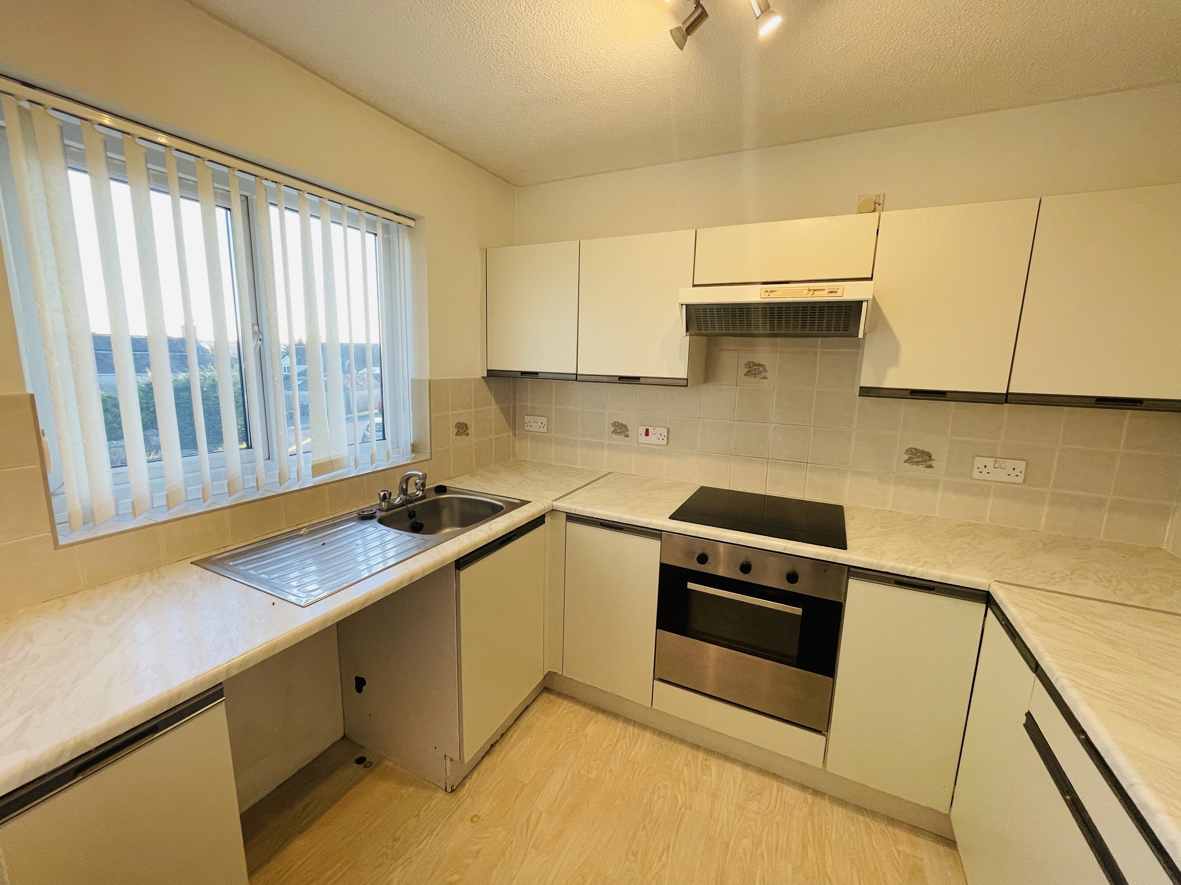 Flat Oakfield Drive in Kilgetty