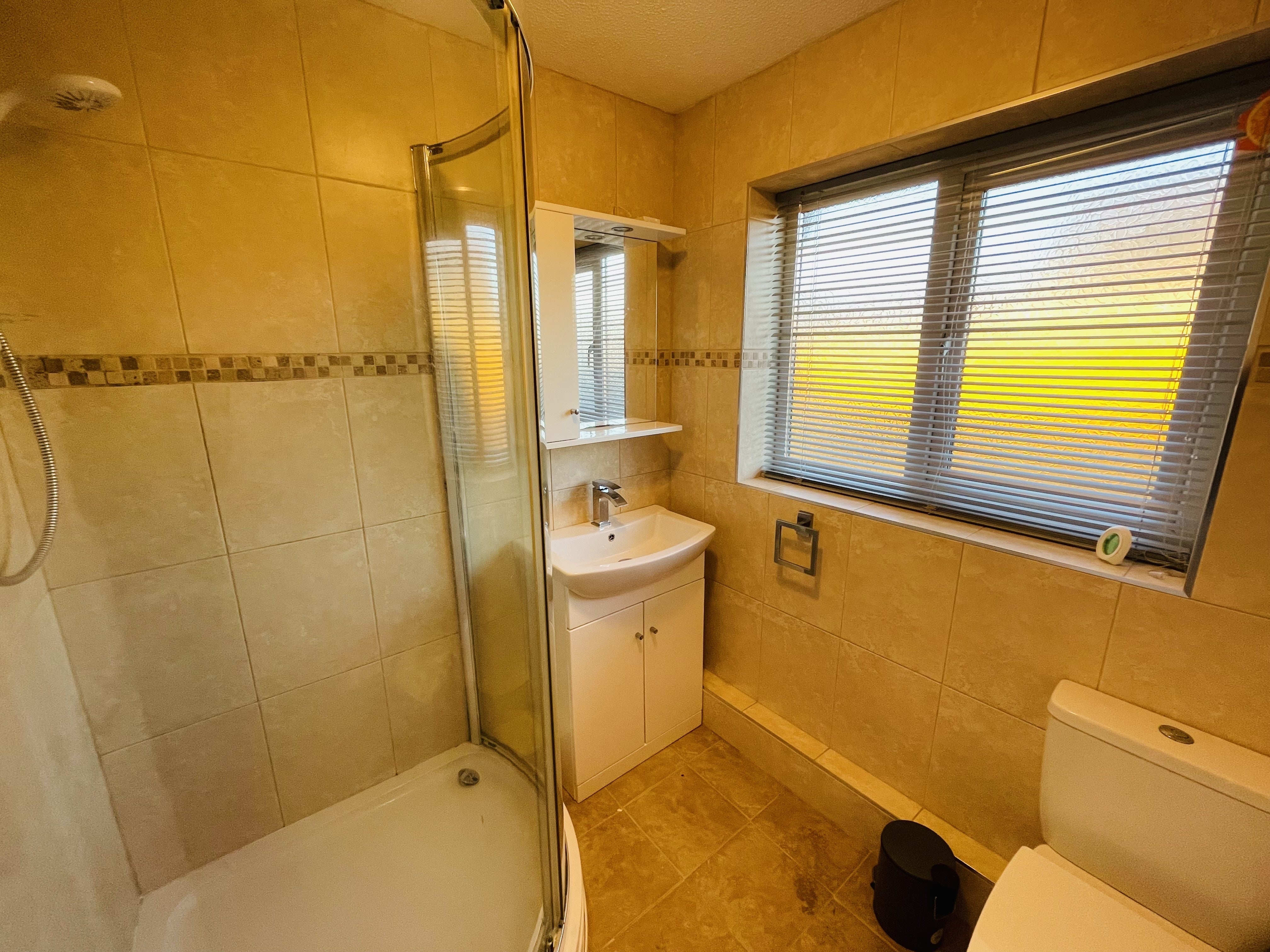 Flat Oakfield Drive in Kilgetty