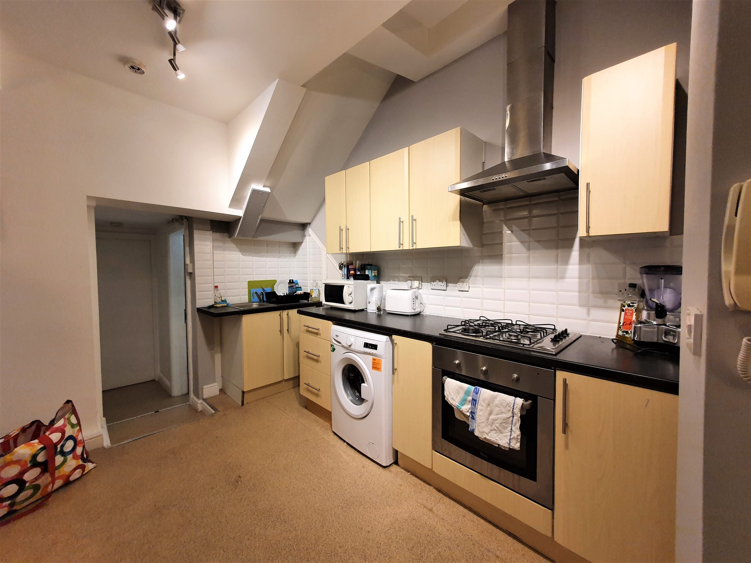 Flat Rothbury Terrace in Newcastle upon Tyne