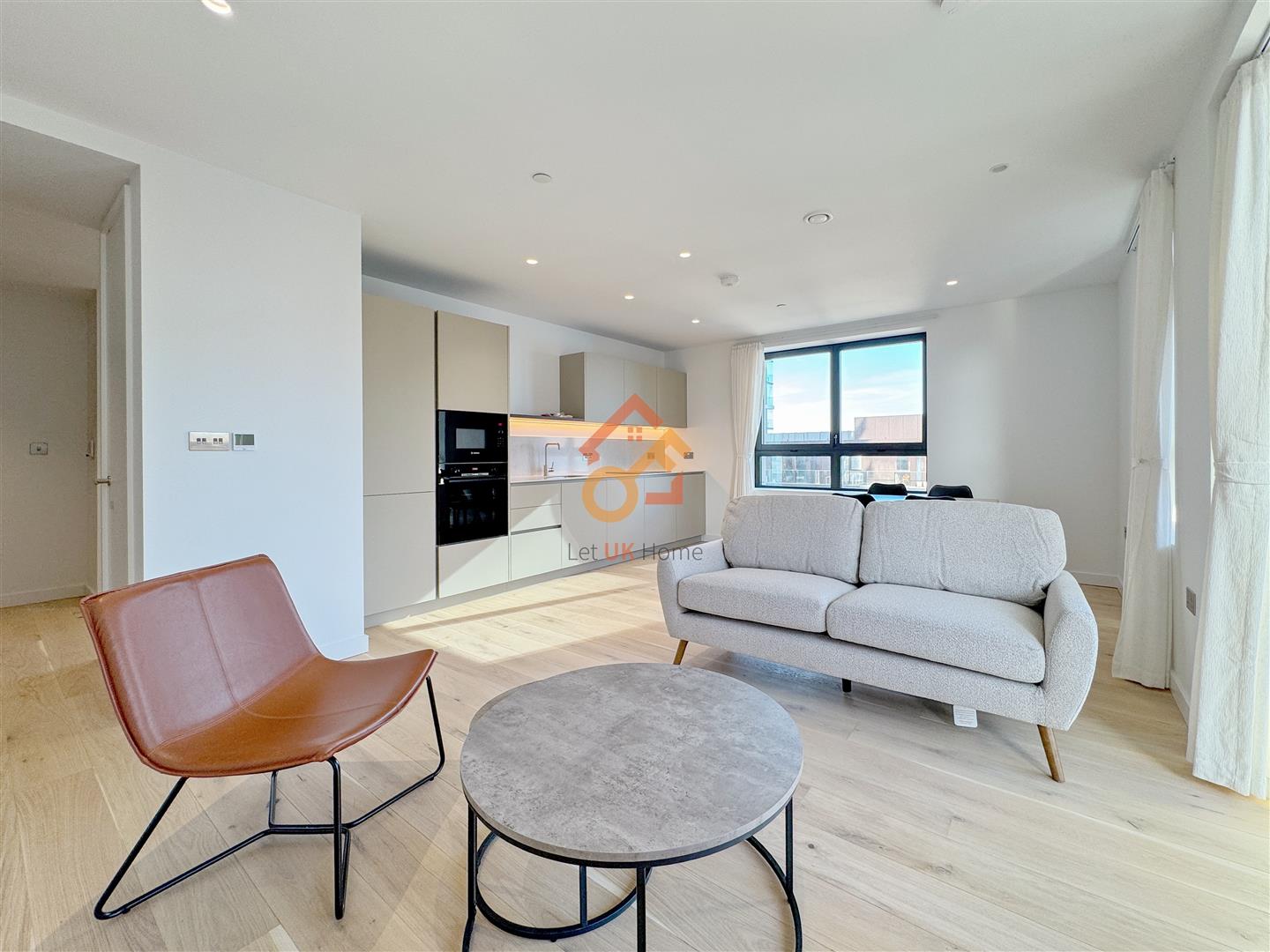 Flat Pilot Walk in Greater London