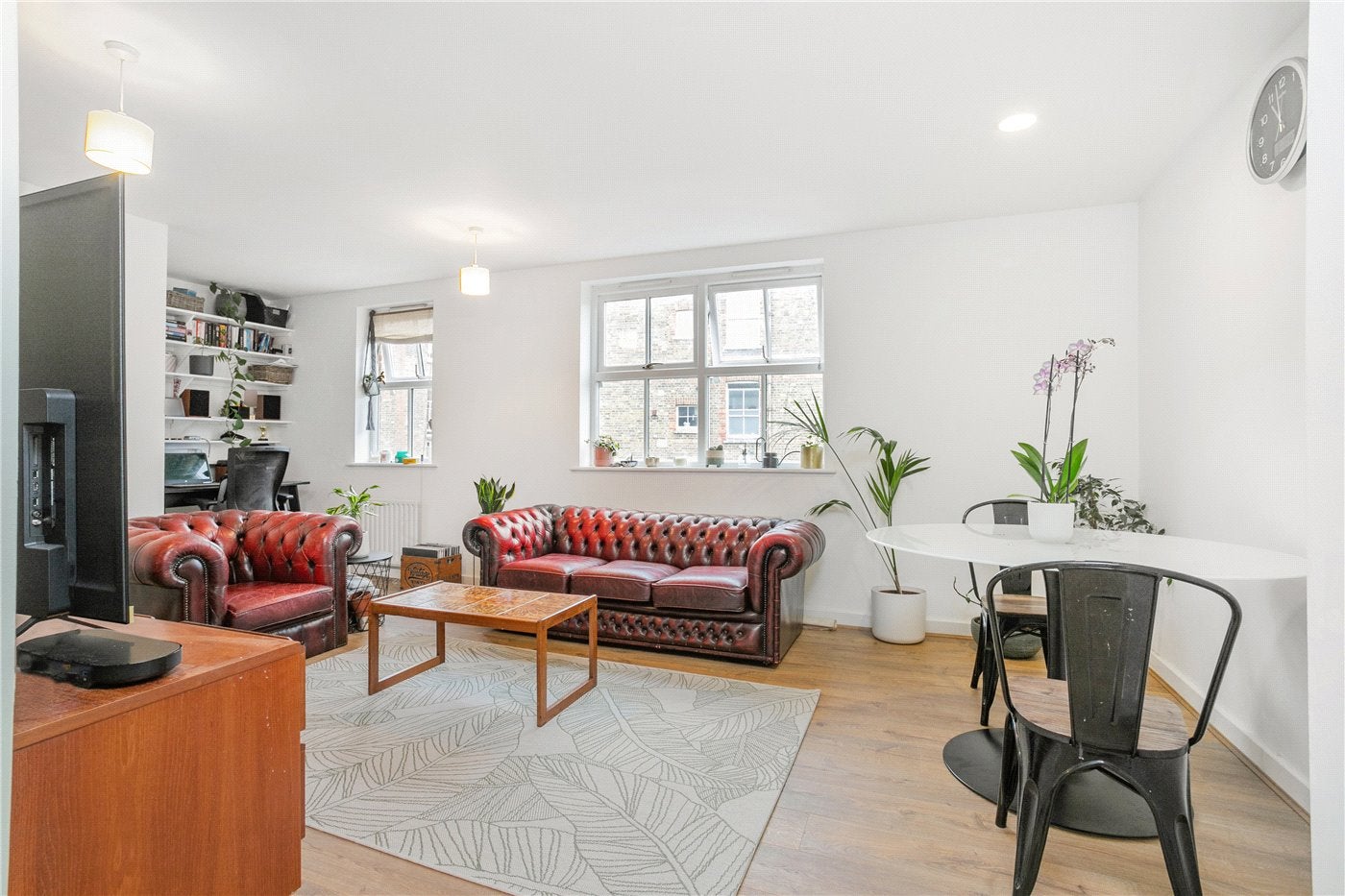 Flat Clapton Passage in Greater London