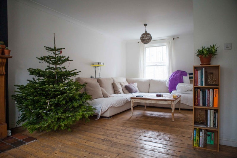 Room Calvert Avenue in Greater London