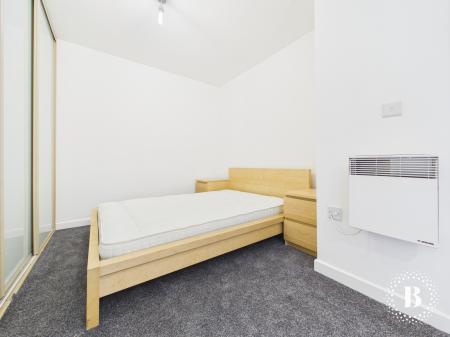 Flat Upper Allen Street in Sheffield
