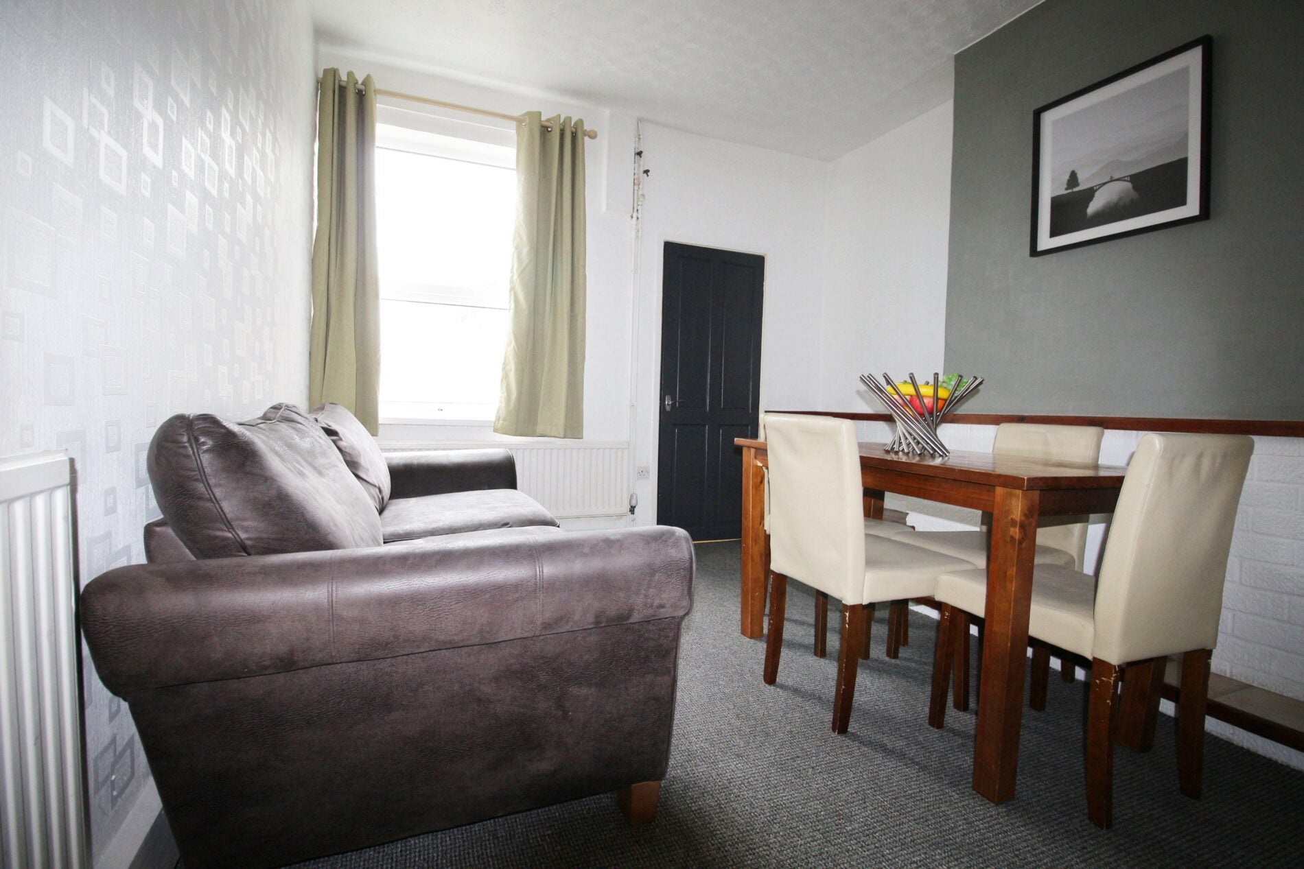 Room Rosemary Lane in Lincoln