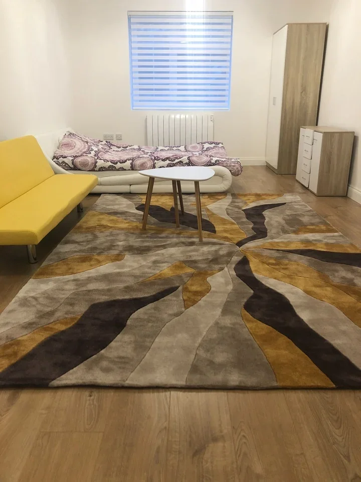 Flat Staveley Gardens in Greater London