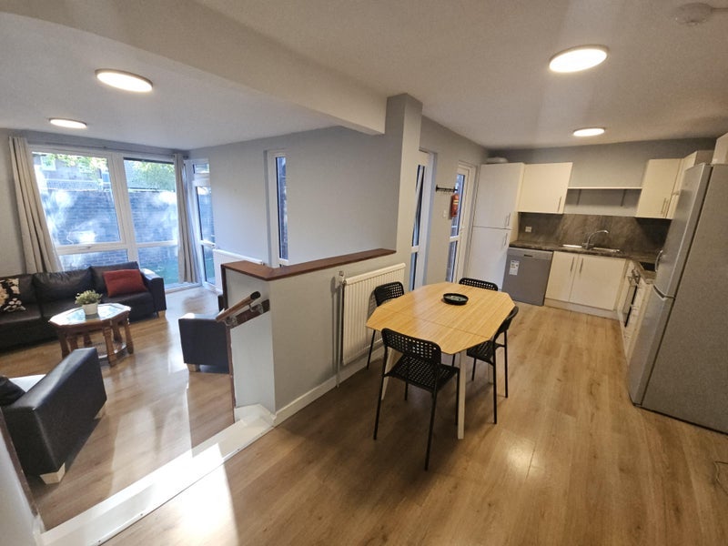 Flat Magdalene Close in Greater London