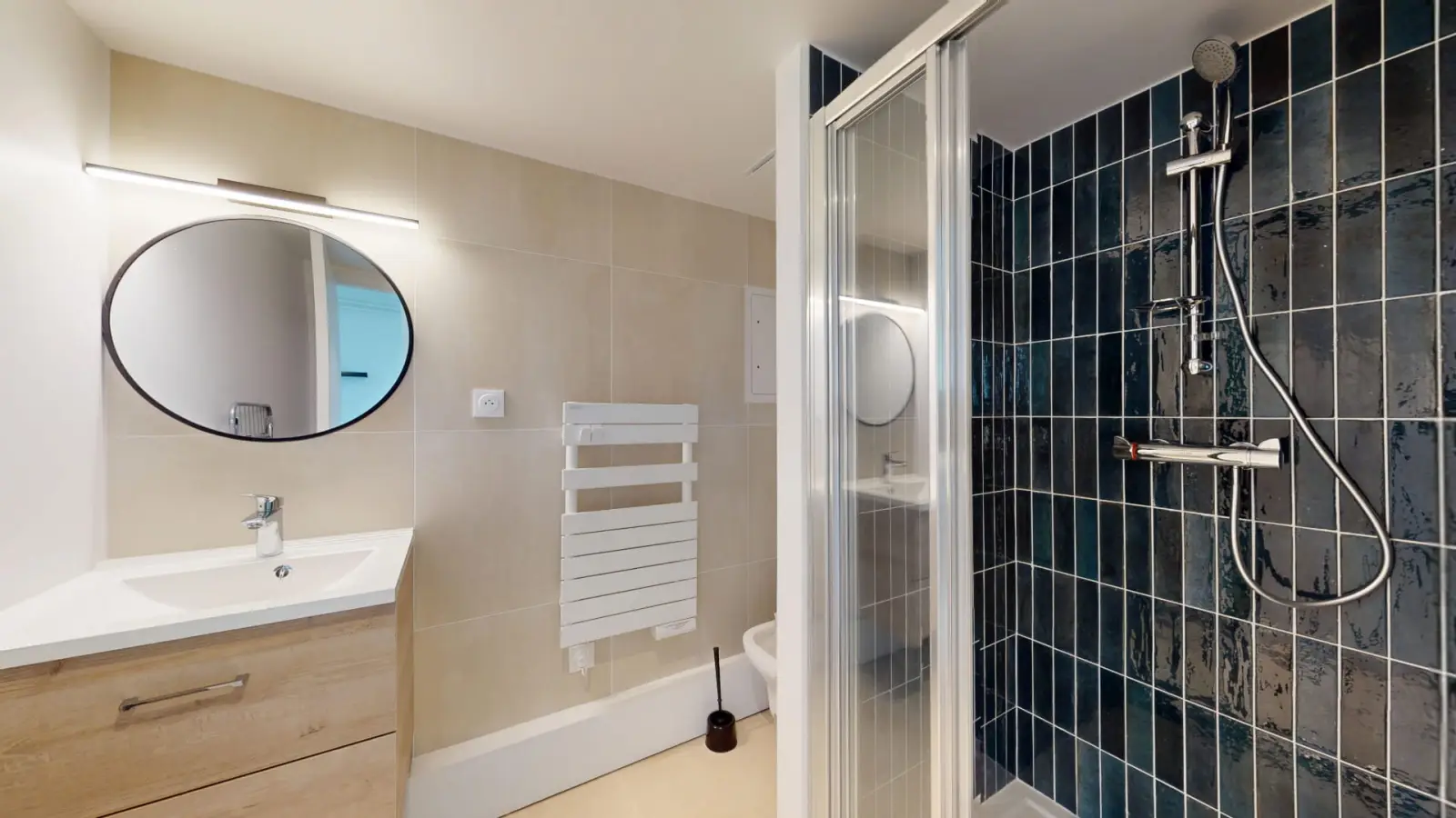 Room Villa Croix Nivert in Paris