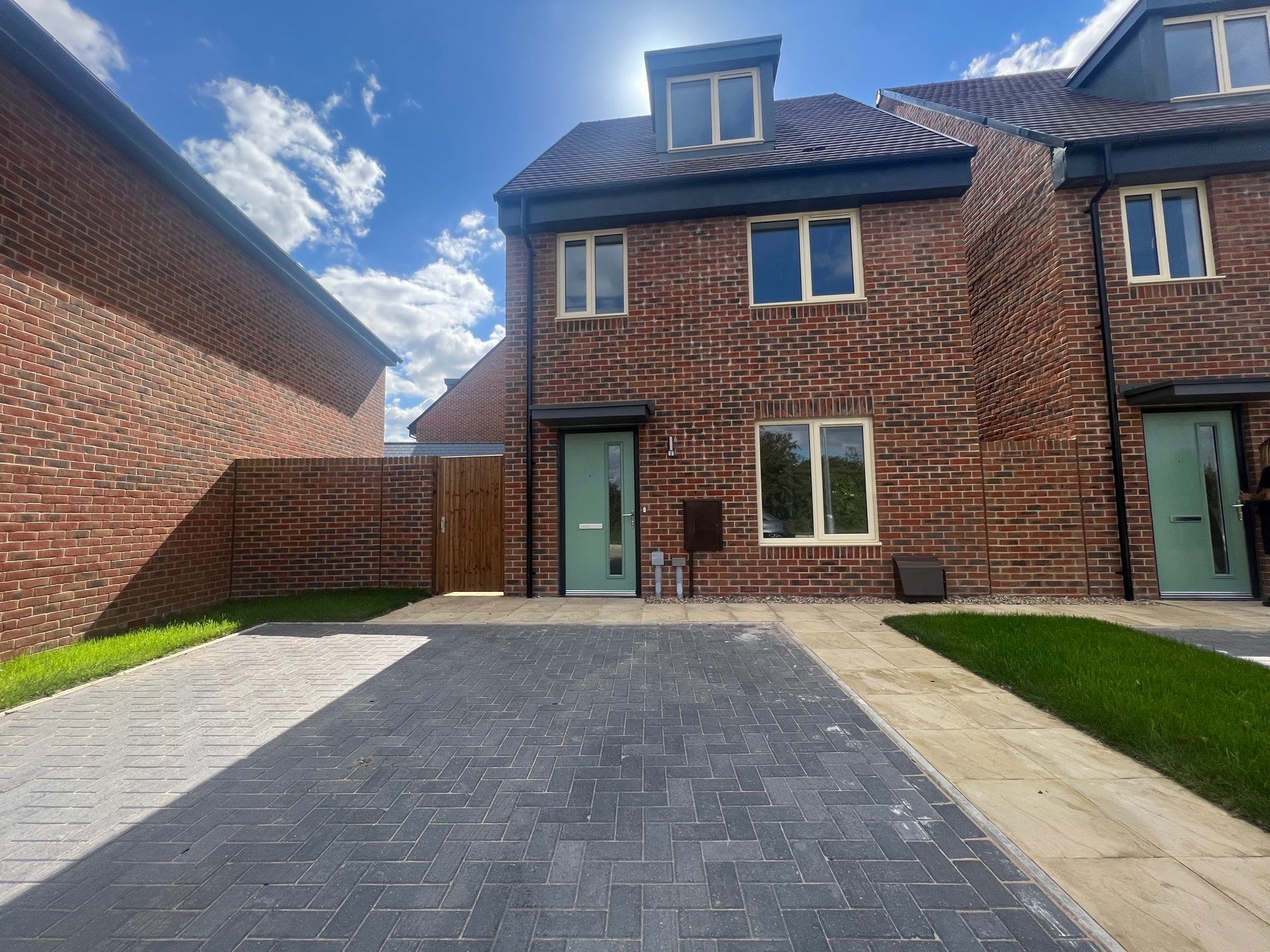 House New Road in Aylesbury
