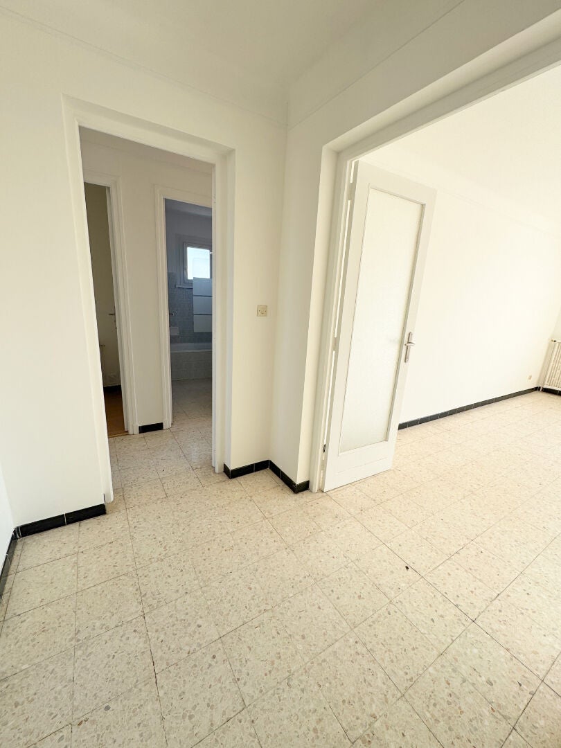 Flat Rue Hyacinthe Rigaud in Perpignan