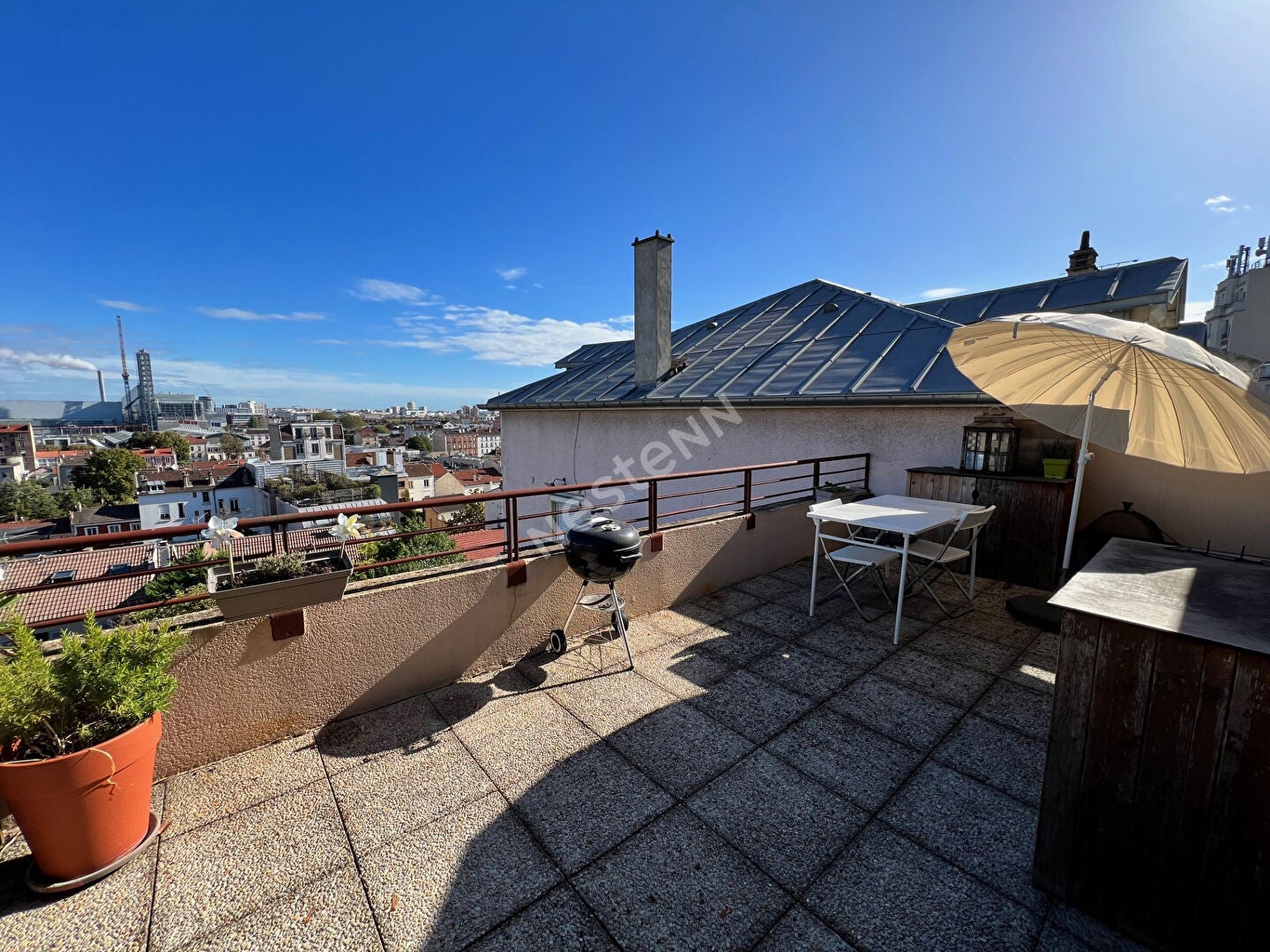 Flat Rue Sadi Carnot in Bagnolet