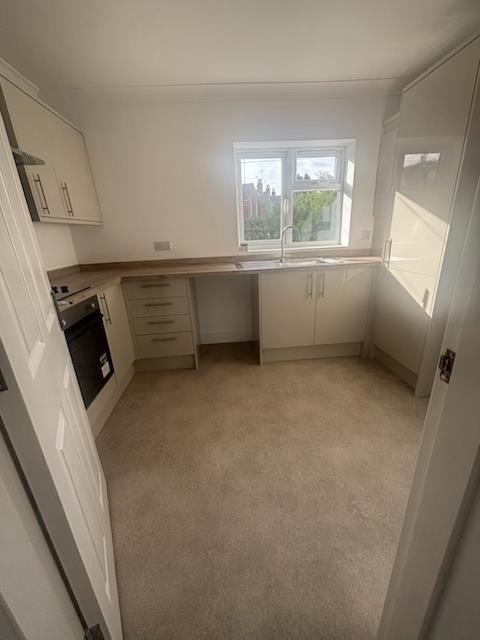 Flat Newgate Lane in Mansfield Woodhouse