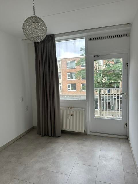 Appartement Papegaaistraat 6