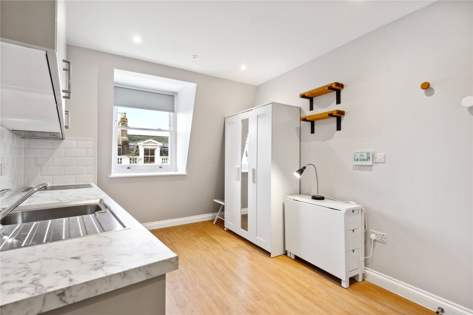 Flat Glendower Place in Greater London