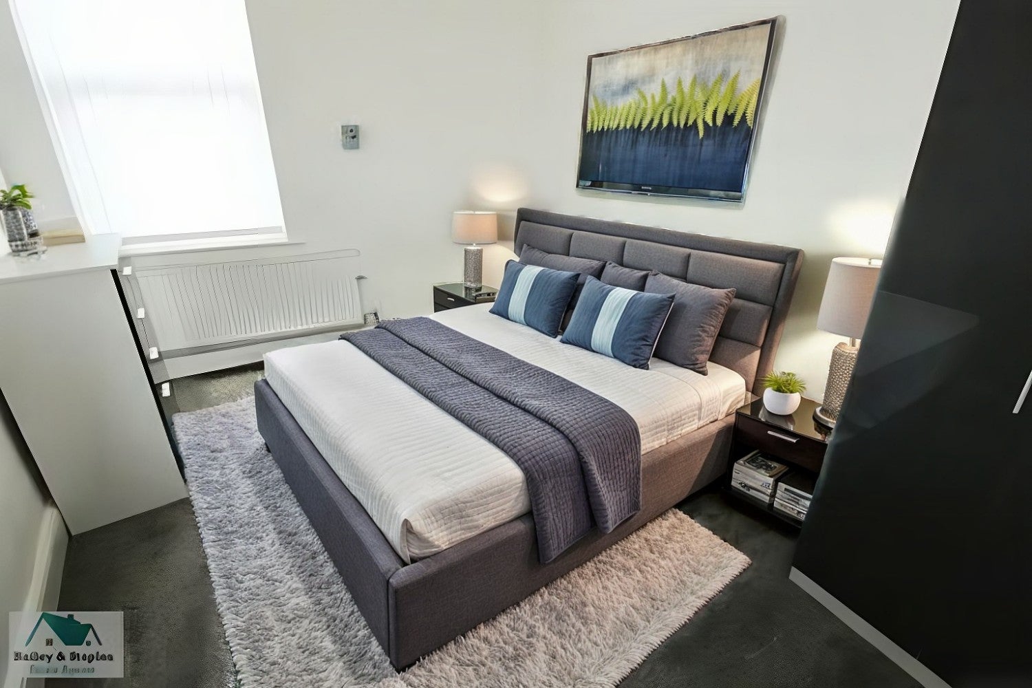 Room Birchfield Road in Liverpool