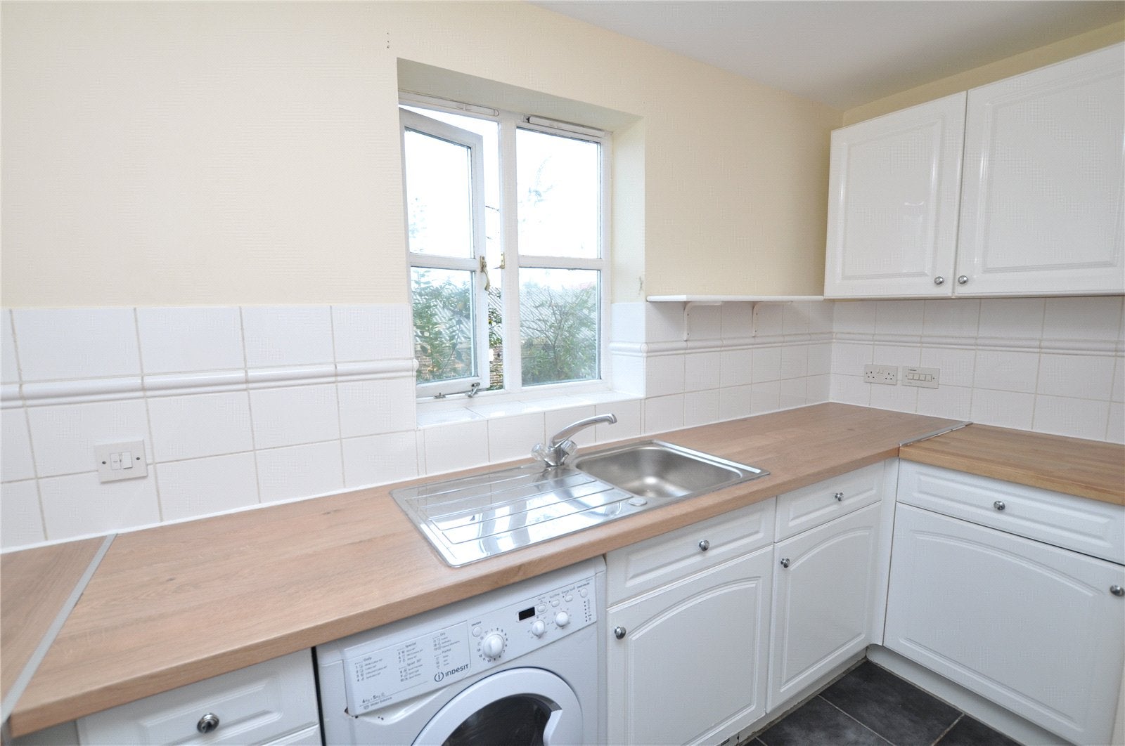 Flat Blackwater Way in Rushmoor