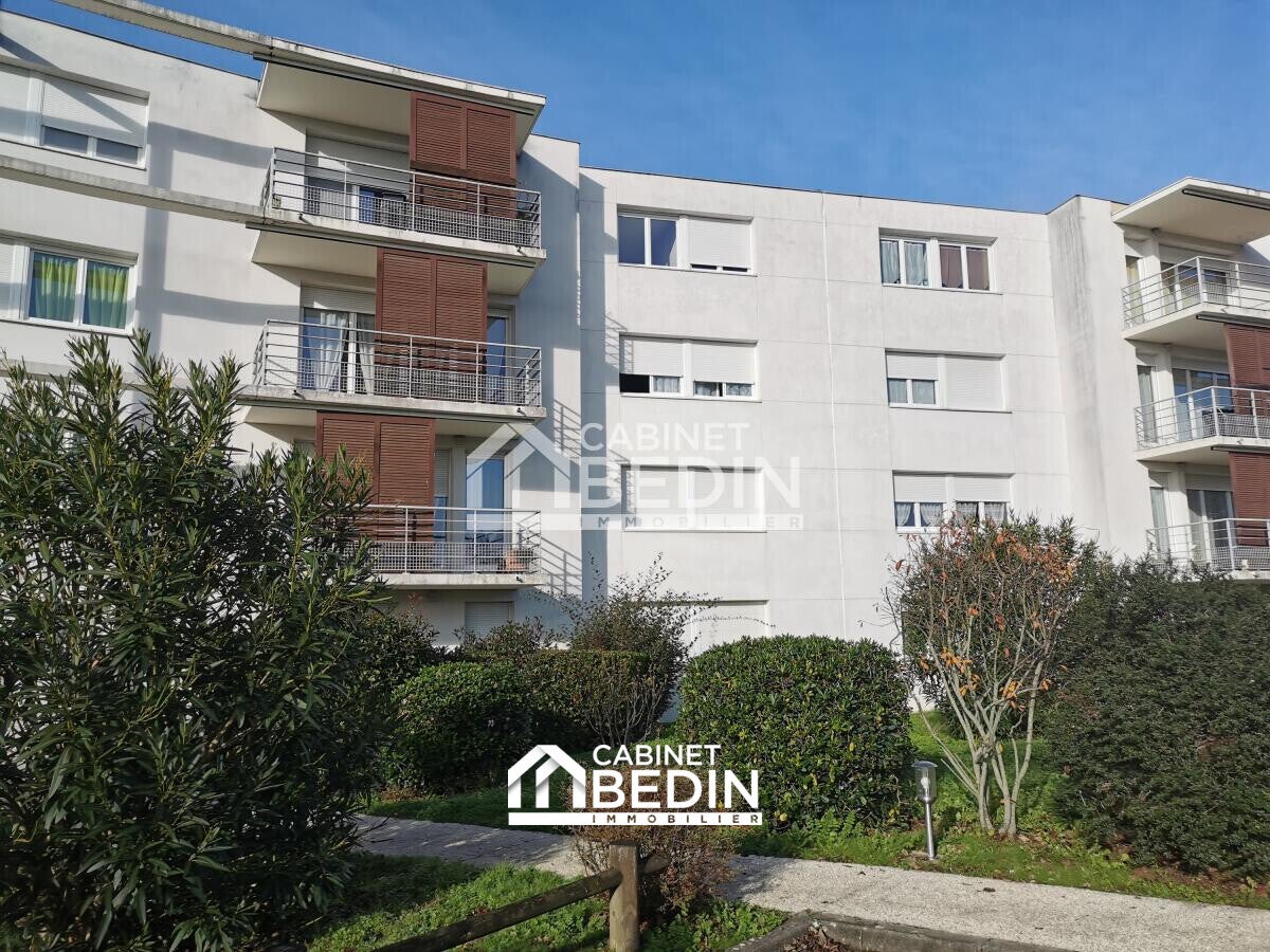 Flat Chemin de Beausselle in Libourne