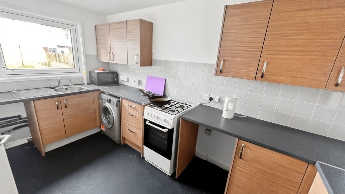 House Moorland Park in Newport