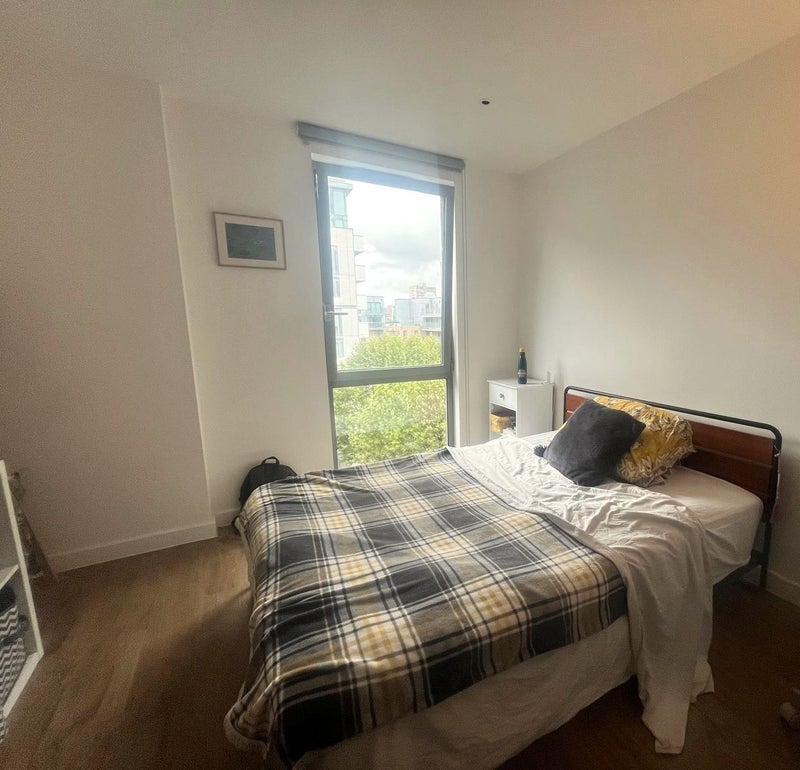 Room Lindfield Street in Greater London