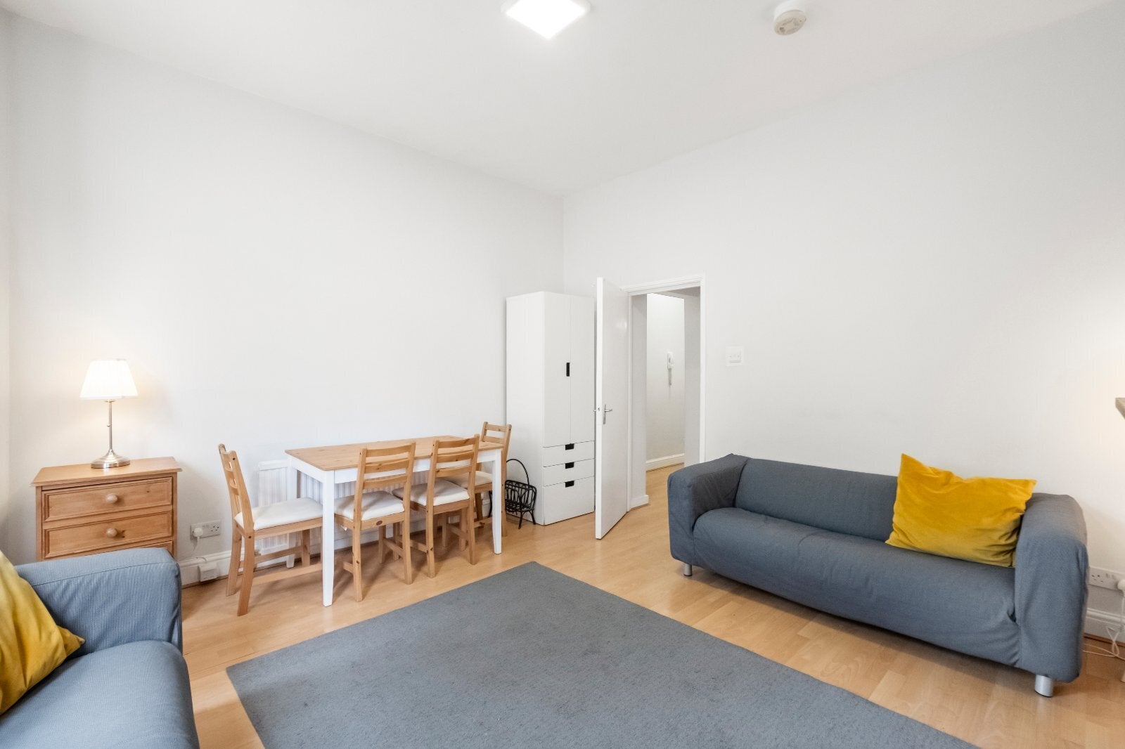 Flat Fernhead Road in City of Westminster