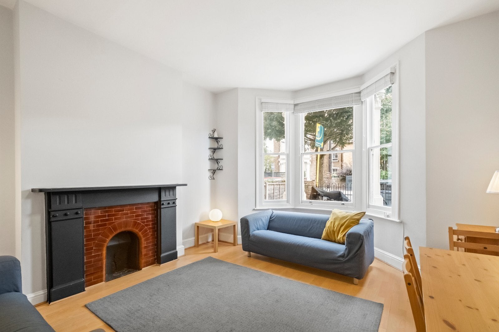 Flat Fernhead Road in City of Westminster