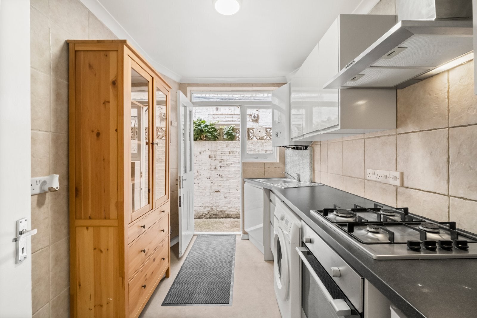 Flat Fernhead Road in City of Westminster